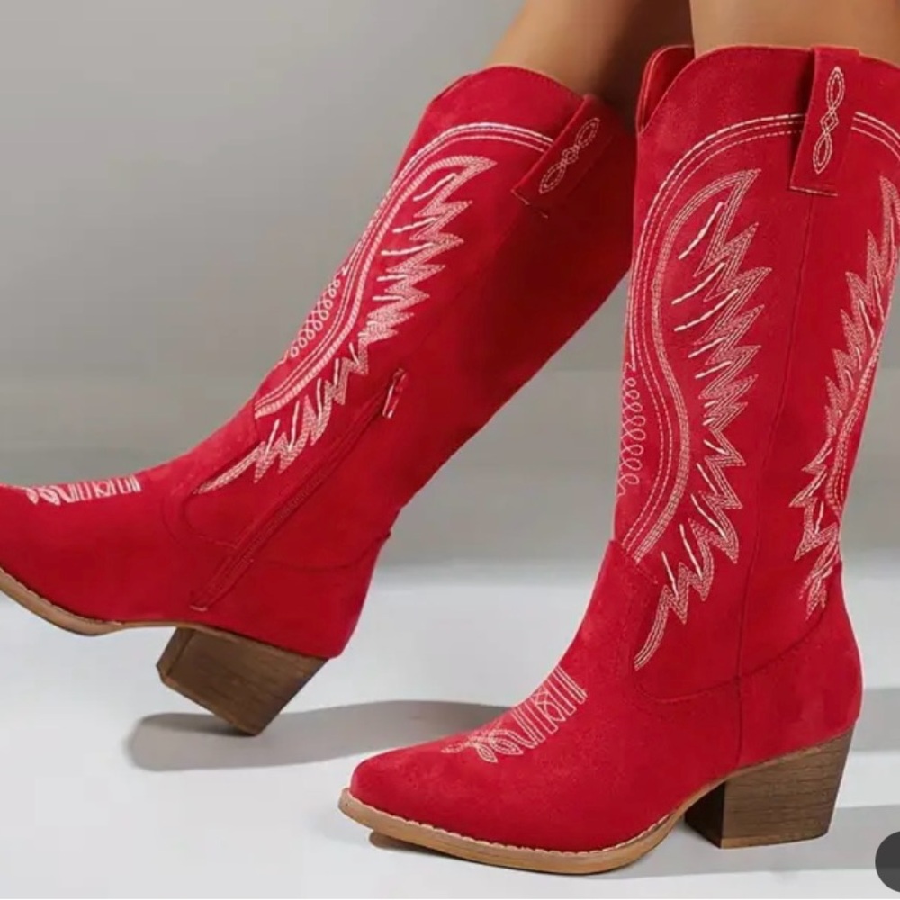 CUTE red cowboy boots size 7